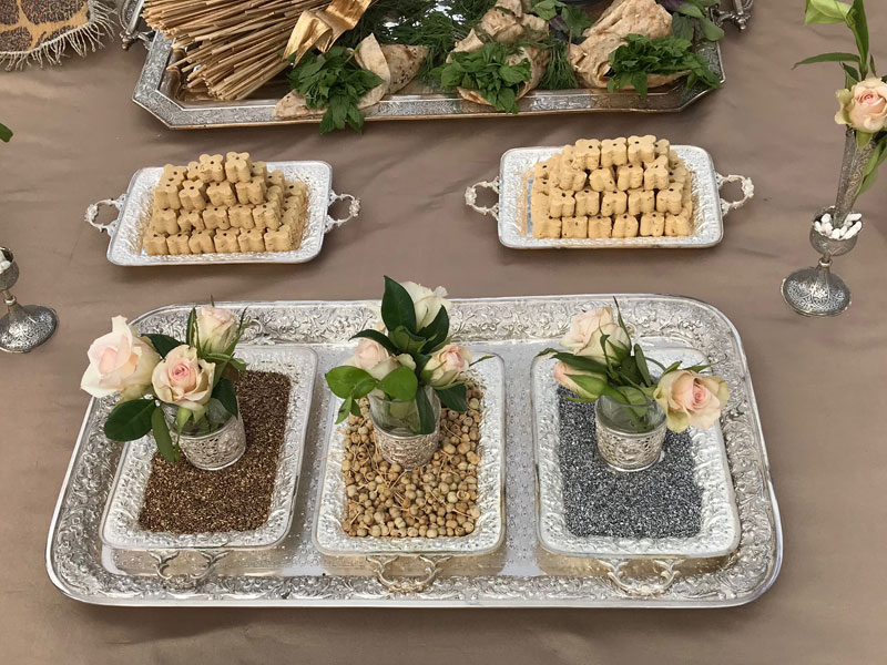 Three small trays, known as farmanbar