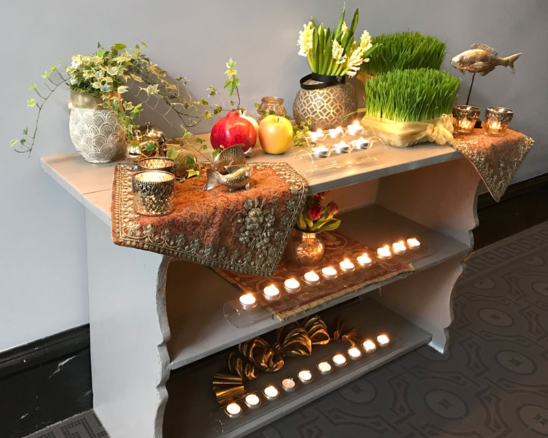 Side view three-level Sofreh-ye haft sinn