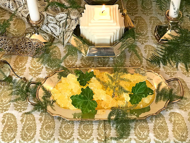 miniature tray of crystal sugar