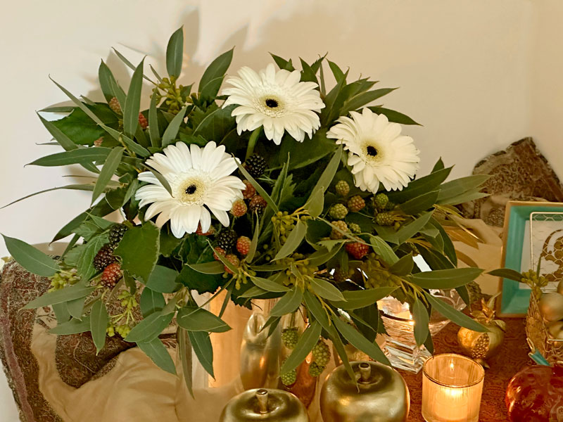 Eucalyptus dominichina and a type of thornless Rubus (blackberry)